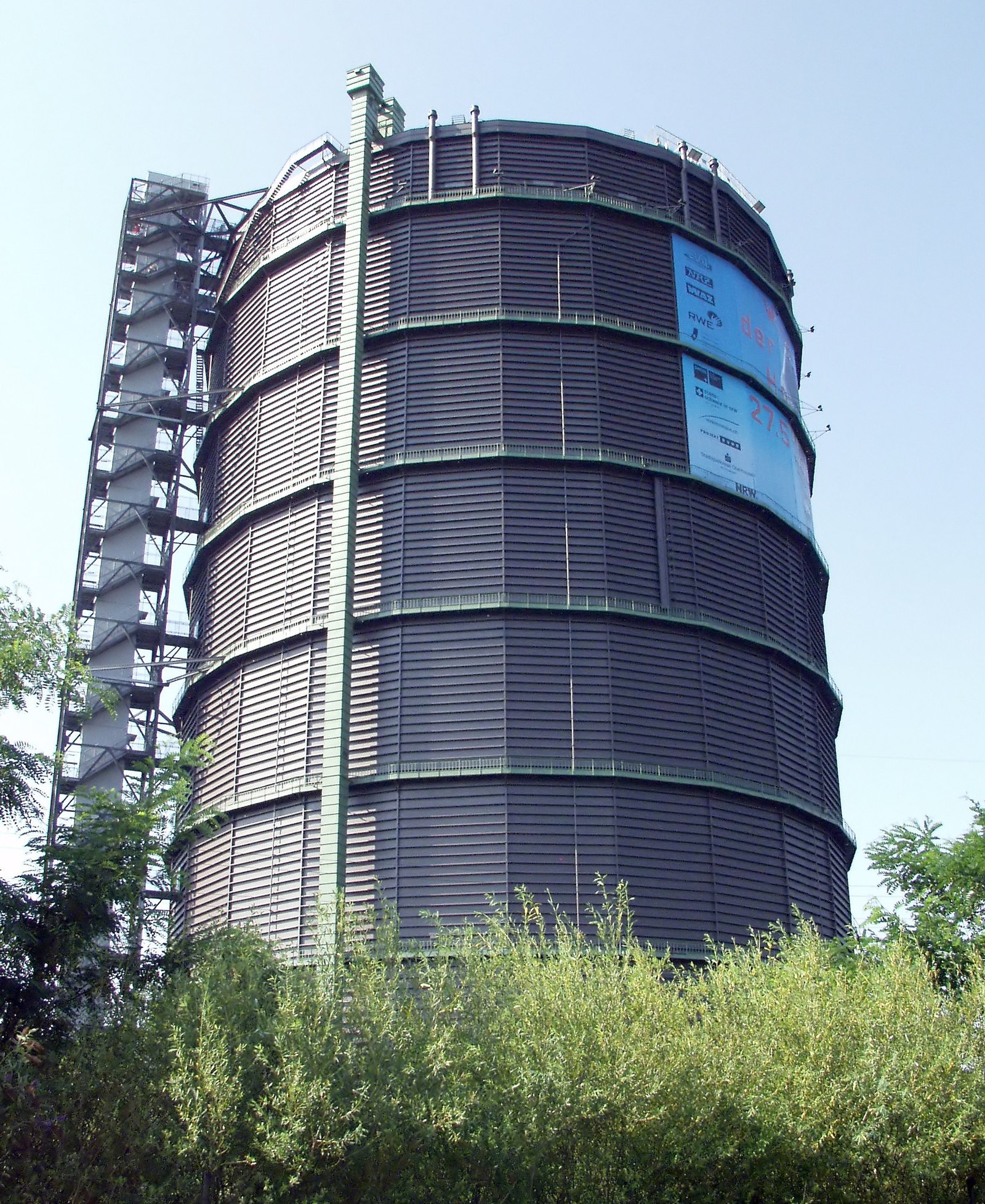Reference photograph of gasometer oberhausen.