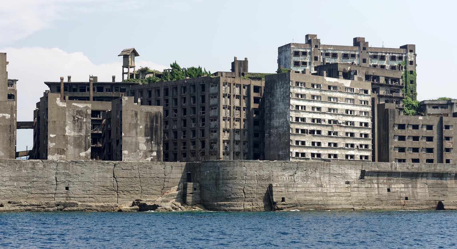 Reference photograph of hashima.