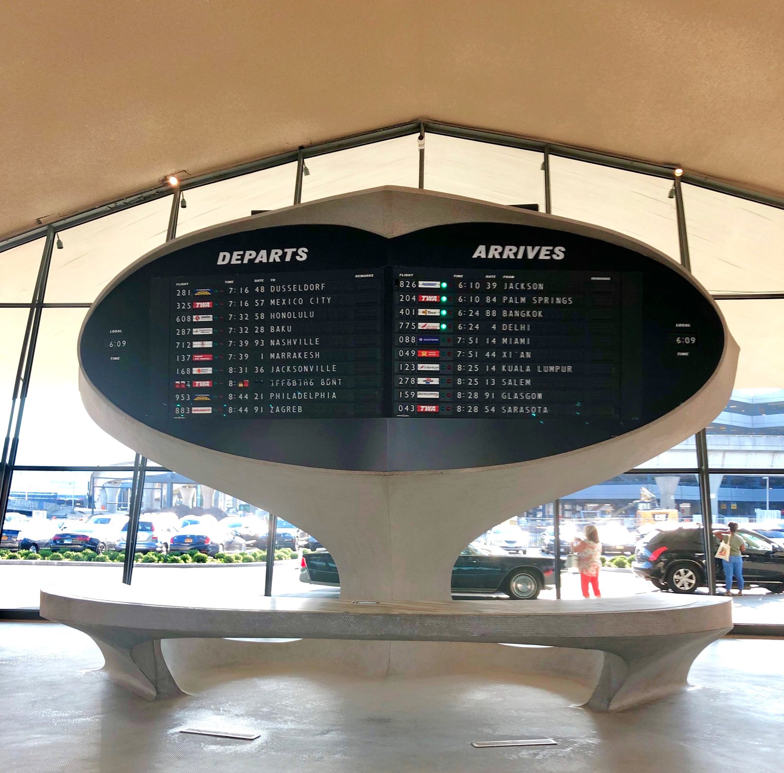 Reference photograph of twa flight center.